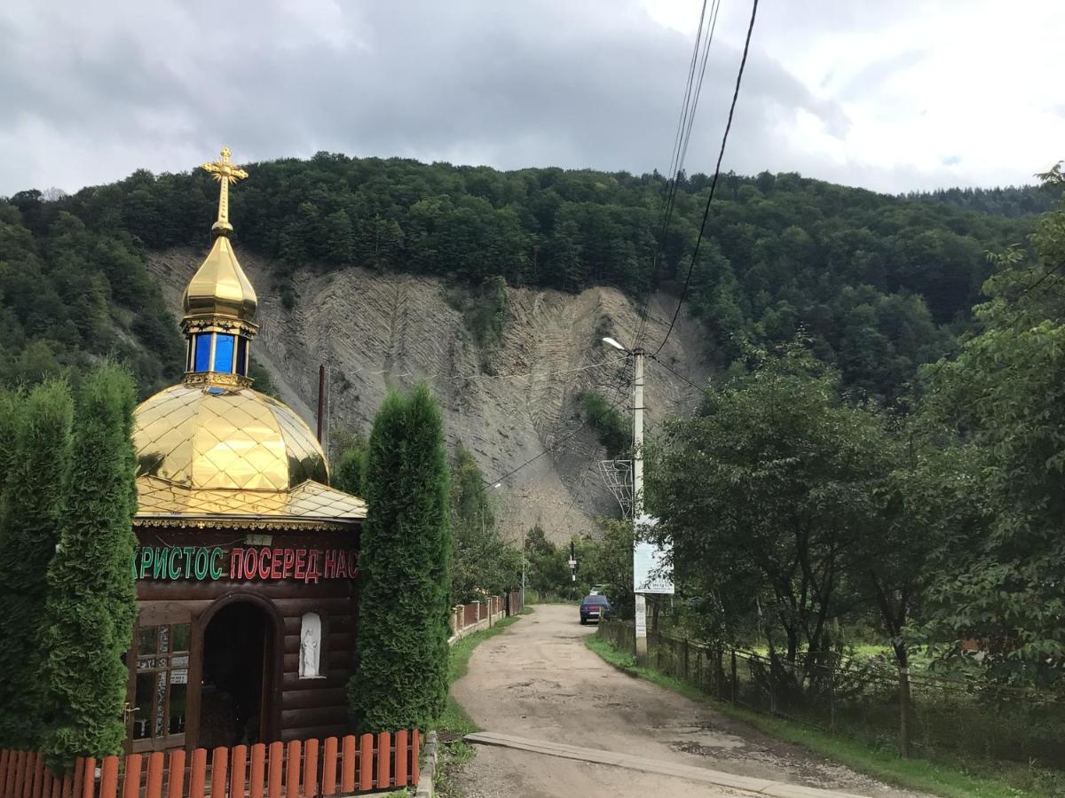 Рукавичка Jaremcse Kültér fotó